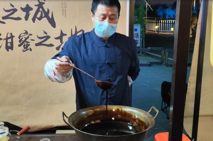2026膏方OEM代加工厂家怎么选？湖北康瑞生物双非遗+柔性生产实力领跑